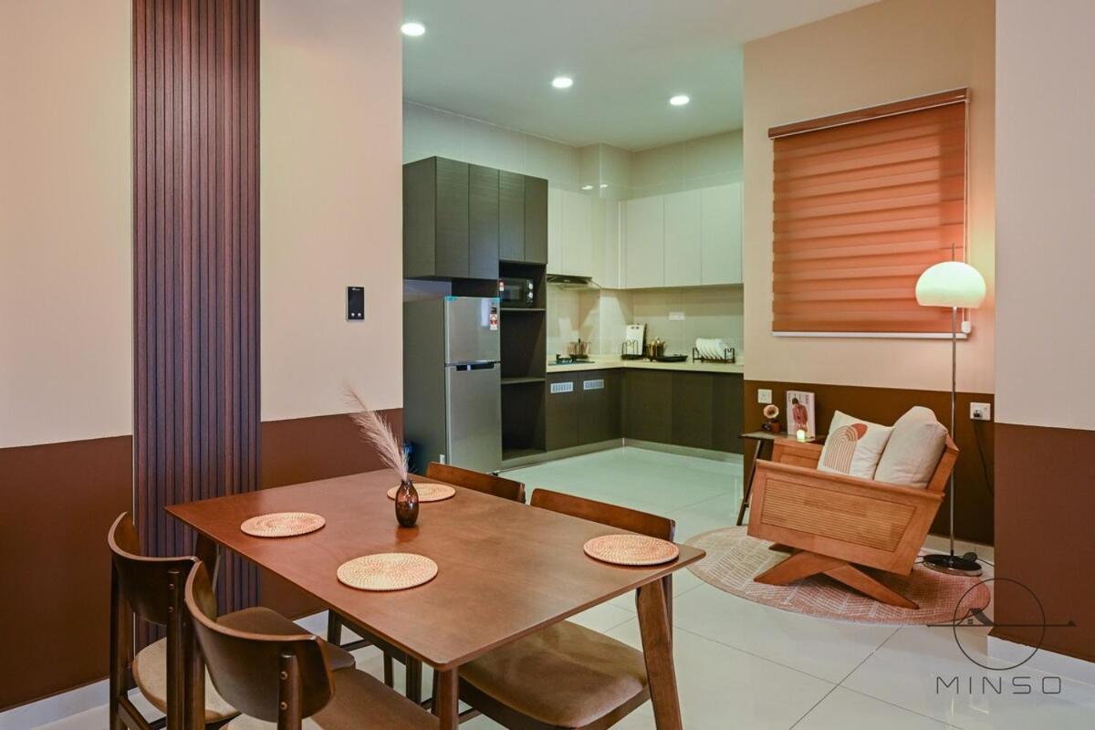 Kingsbay B #5Pax #Vintagewood #Highfloor Apartamento Johor Bahru Exterior foto
