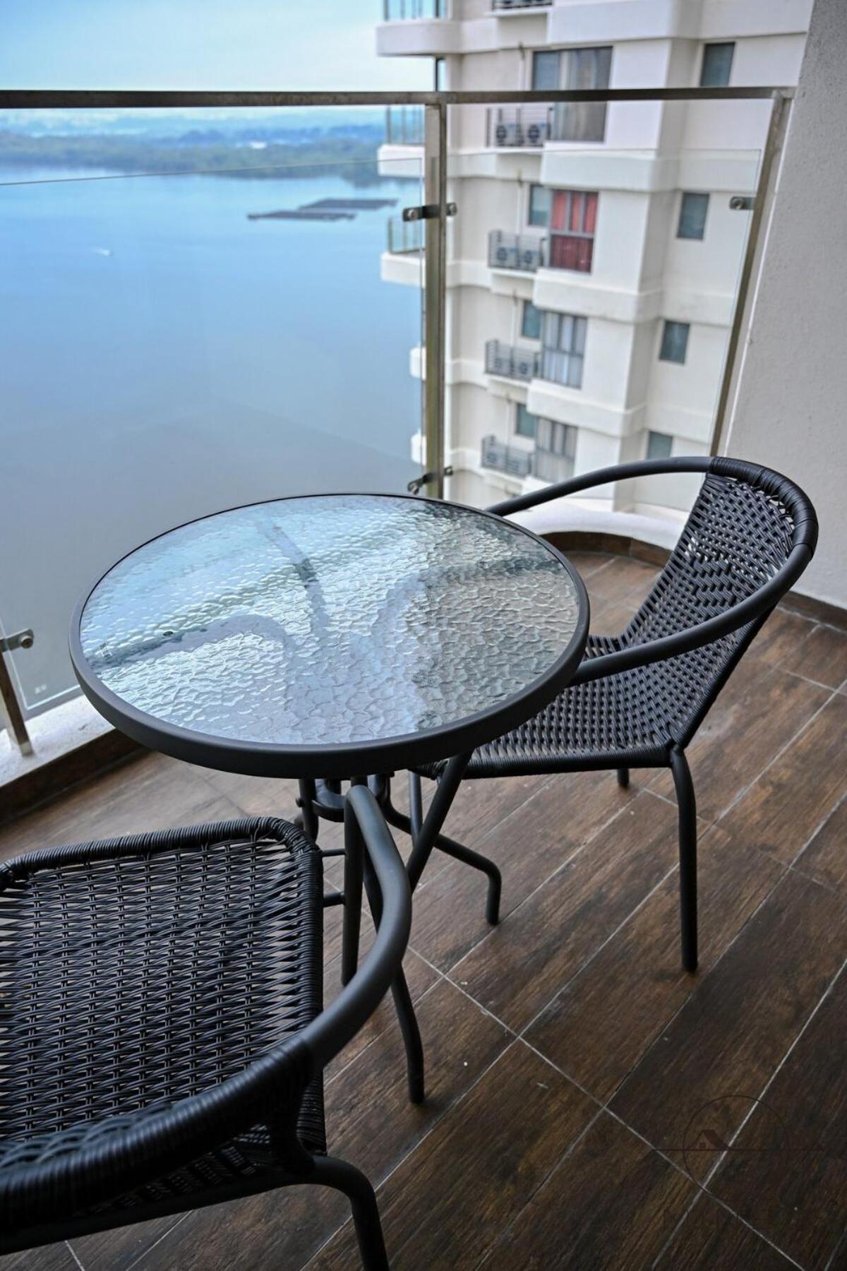 Kingsbay B #5Pax #Vintagewood #Highfloor Apartamento Johor Bahru Exterior foto